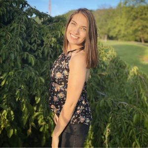 Meet your Posher, Hannah